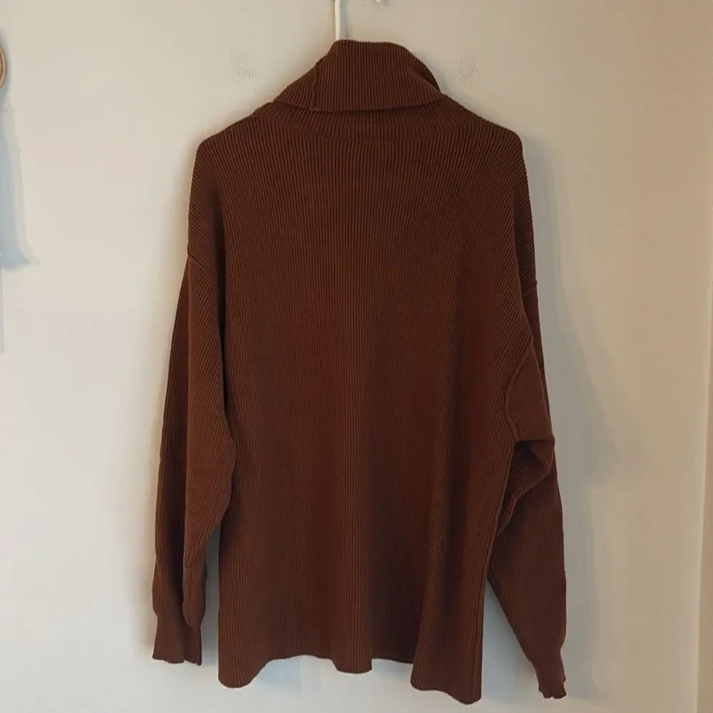Free People Women’s Brown Soft Oversized Turtleneck softly Sweater tunic SM EUC!
